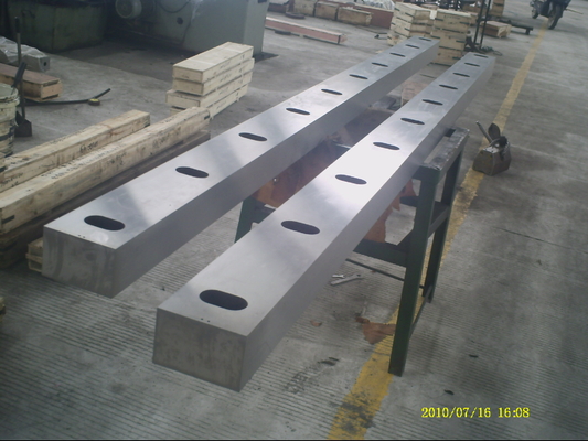 Dao cắt thủy lực hình chữ nhật để cắt đường dài